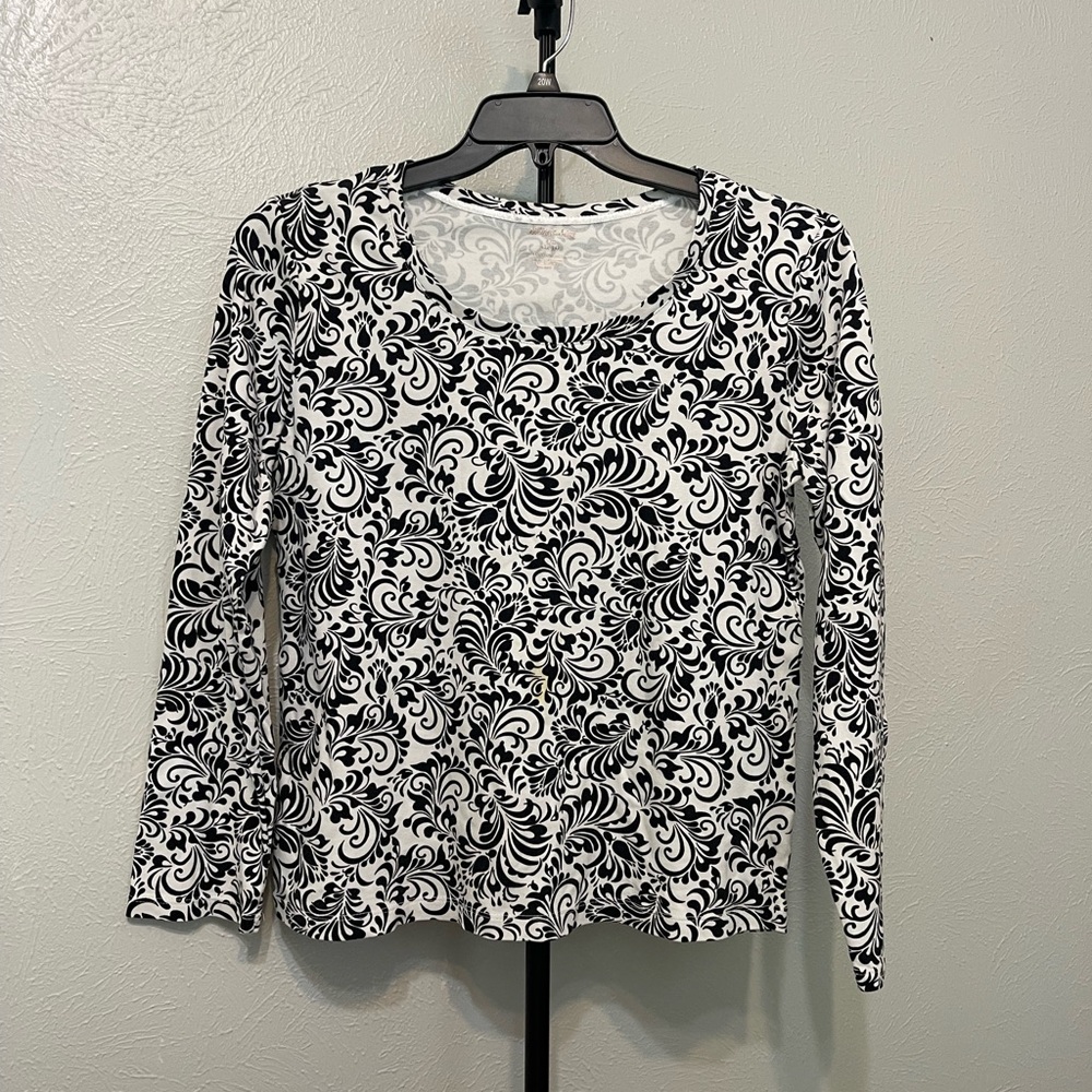 White Stag Black and White Swirl Blouse